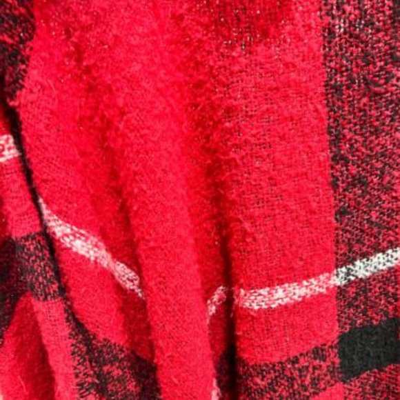 Lola Poncho main image 1
